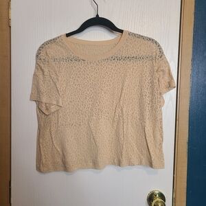 411 lululemon Leopard Print Beige Women crop top